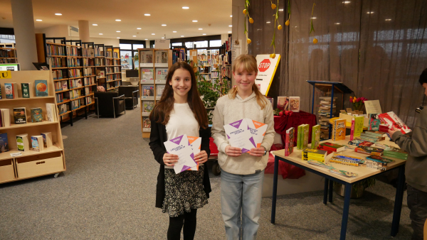 Die Siegerinnen Nele Bousein (links) und Lisa Walther (rechts) (Foto: Markus Klug)