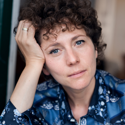 Sasha Marianna Salzmann gewinnt den Preis der Literaturhäuser 2022 