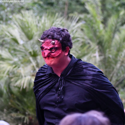 ALTE, L&Uuml;STERNE, TEUFEL. ZWEI FASTNACHTSSPIELE VON HANS SACHS. Sommerinszenierung der Germanistik-Theatergruppe